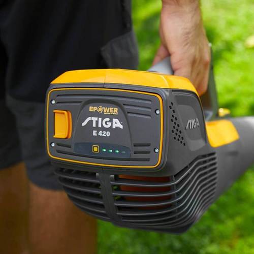 מפוח עלים נטען BL 500e + סוללה 4 אמפר ומטען סטיגה