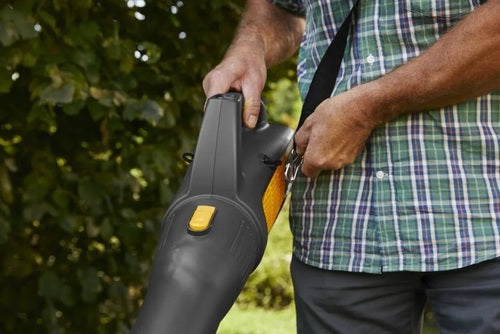 מפוח עלים נטען BL 700e + סוללה 4 אמפר ומטען סטיגה