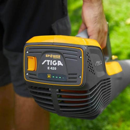 מפוח עלים נטען BL 500e + סוללה 4 אמפר ומטען סטיגה