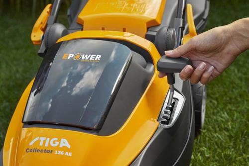 מכסחת דשא נטענת דחיפה 34 סמ קולקטור 136 + 2 סוללות 2 אמפר סטיגה