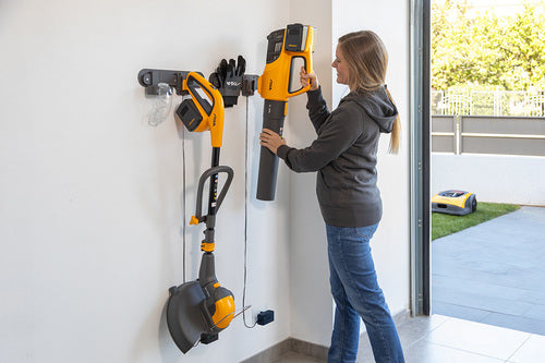 מפוח עלים נטען BL 300e + מטען + 2 סוללות 4 אמפר, 40V סטיגה