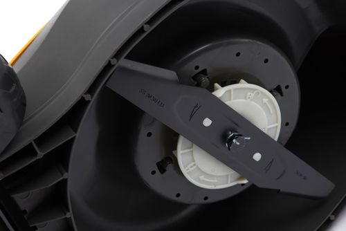 מכסחת דשא נטענת דחיפה 30 סמ קולקטור 132 וסוללה 4 אמפר ומטען סטיגה