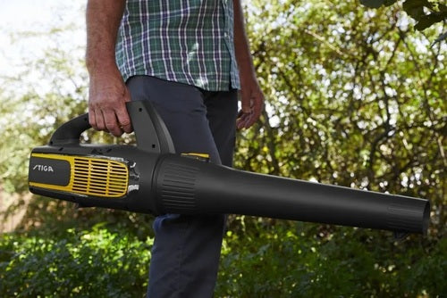 מפוח עלים נטען BL 700e + סוללה 4 אמפר ומטען סטיגה